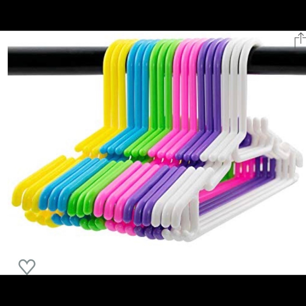 ‼️COMPLIMENTARY HANGER‼️